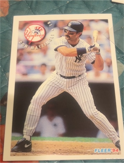 1994 Fleer #17 Don Mattingly — front