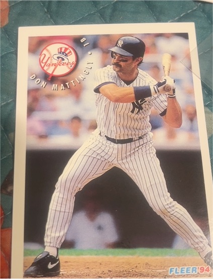 1994 Fleer Sunoco #17 Don Mattingly — front