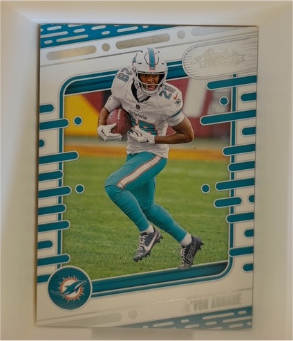 2024 Panini Absolute #67 De'Von Achane — front