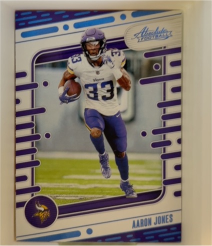 2024 Panini Absolute Football #71 Aaron Jones — front
