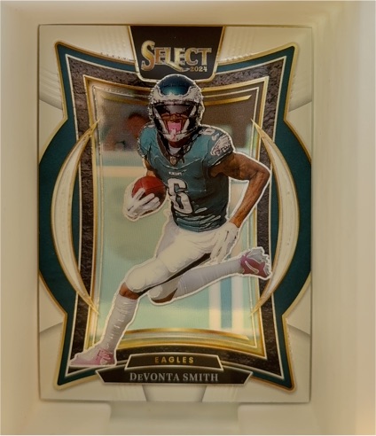 2024 Panini Select Concourse #51 DeVonta Smith — front