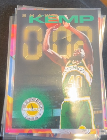 1995-96 NBA Hoops #221 Shawn Kemp — front