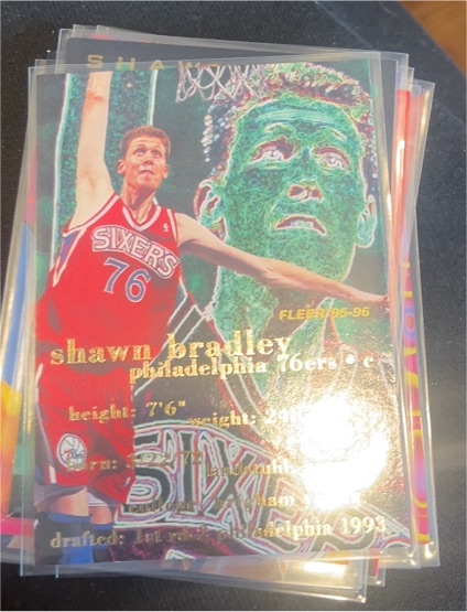 1995-96 Fleer #136 Shawn Bradley — front