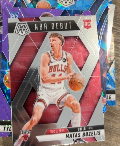 2024-25 Panini Mosaic NBA Debut #257 Matas Buzelis — front