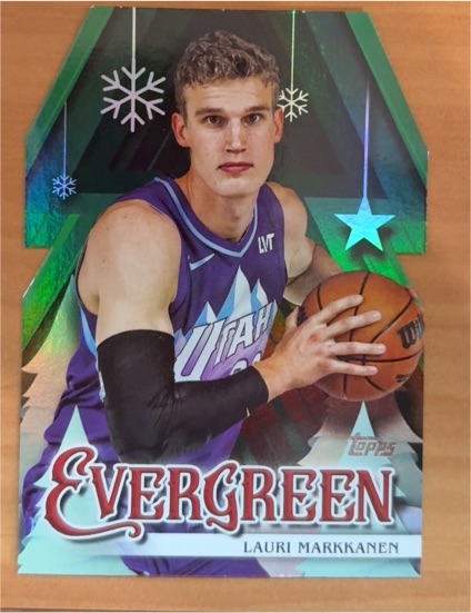 2025-26 Topps Holiday Evergreen #EV-LM Lauri Markkanen — front