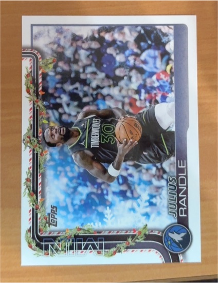 2025-26 Topps Holiday #H86 Julius Randle — front