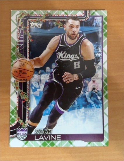 2025-26 Topps Holiday #H130 Zach LaVine — front