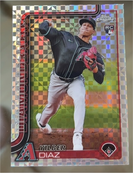 2025 Topps Chrome #104 Yilber Diaz — front