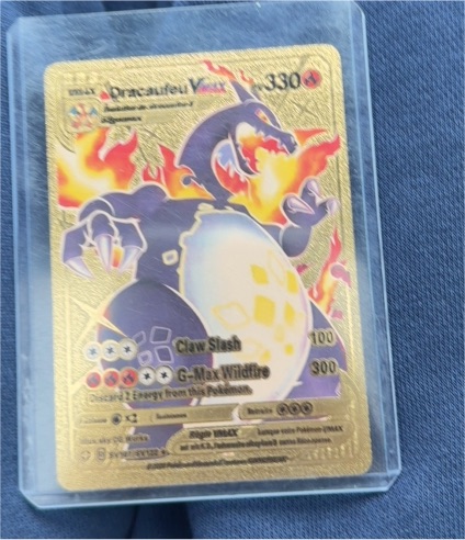 2021 Pokémon SV107/SV122 Charizard VMAX Gold Foil — front