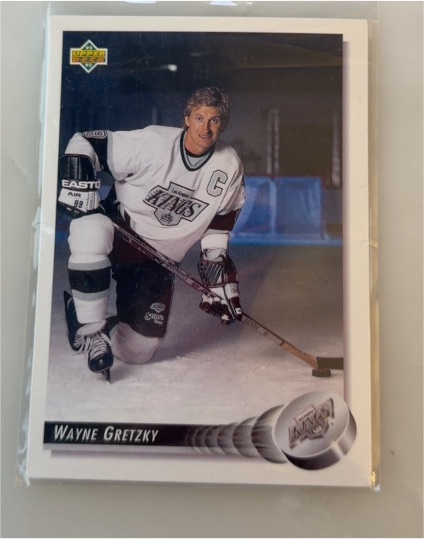1992-93 Upper Deck #25 Wayne Gretzky — front