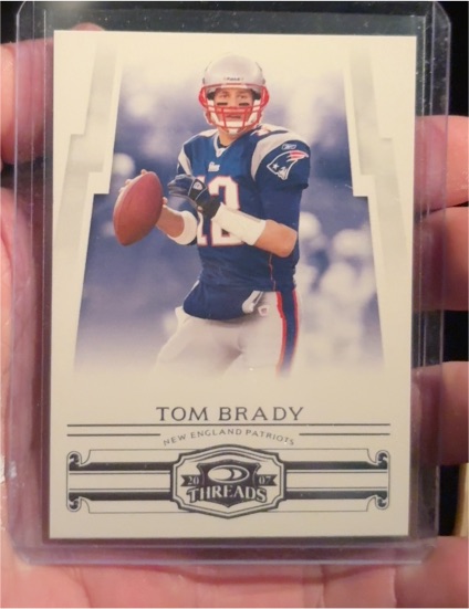 2007 Donruss Threads #26 Tom Brady — front