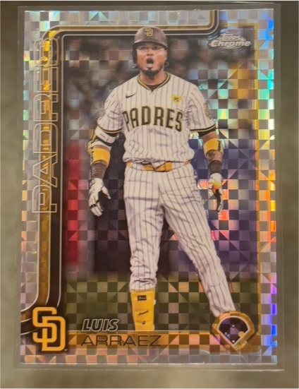 2025 Topps Chrome #216 Luis Arraez — front