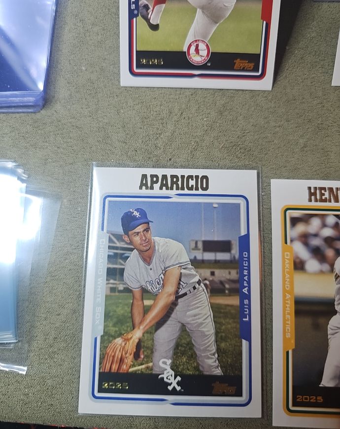 2025 Topps Archives Luis Aparicio — front
