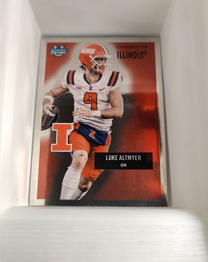 2025 Bowman Chrome University 1955 Bowman Football #55AV-7 Luke Altmyer — front