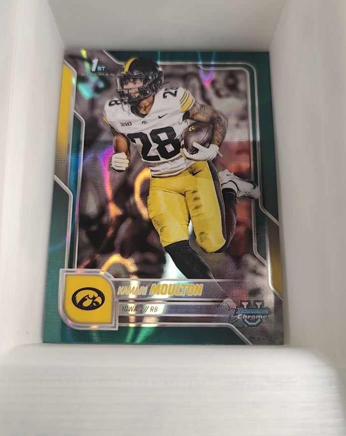 2025 Bowman Chrome University #5 Kamari Moulton — front
