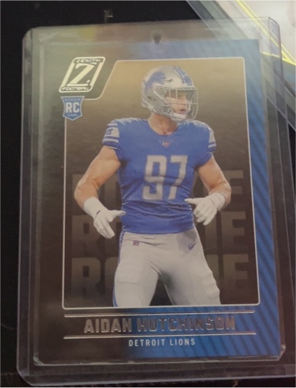 2022 Panini Zenith #113 Aidan Hutchinson Rookie Card — front