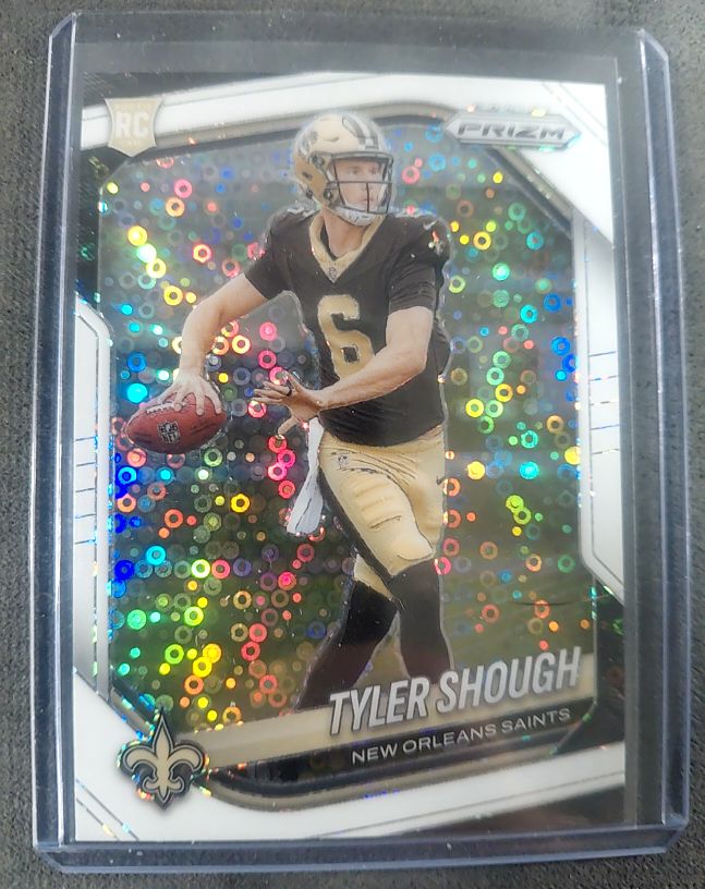 2025 Panini Prizm #327 Tyler Shough — front