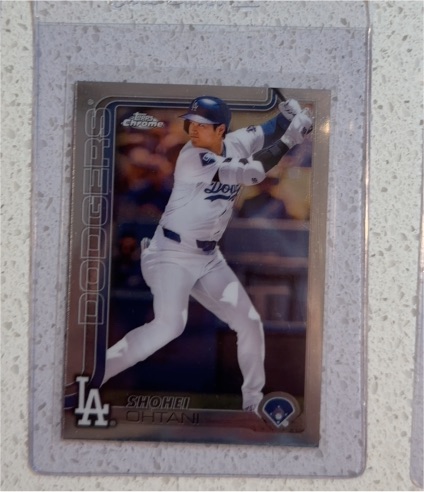 2025 Topps Chrome #1 Shohei Ohtani — front