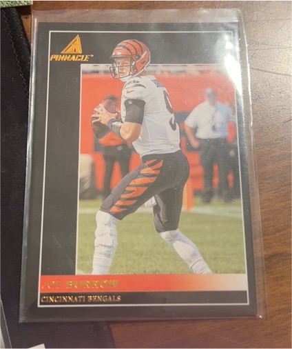 2021 Panini Chronicles Pinnacle #10 Joe Burrow — front