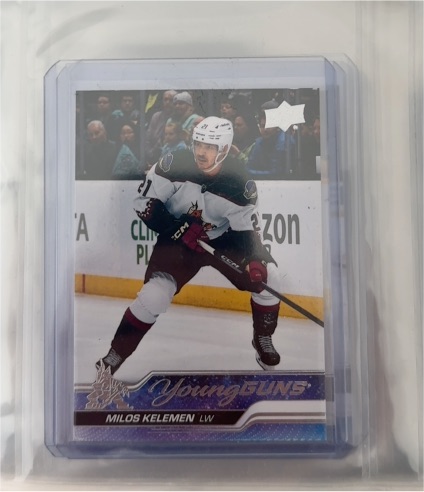 2023-24 Upper Deck Series 1 Young Guns #211 Milos Kelemen — front