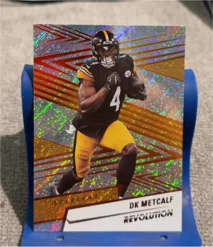 2025 Panini Revolution #17 DK Metcalf — front