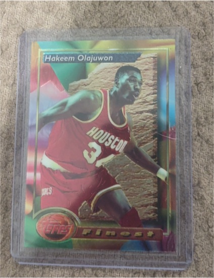 1993-94 Topps Finest #76 Hakeem Olajuwon — front