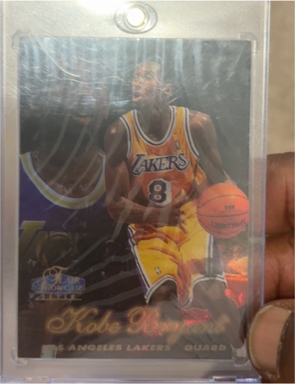 1997-98 Fleer Flair Showcase Row 2 #18 Kobe Bryant — front