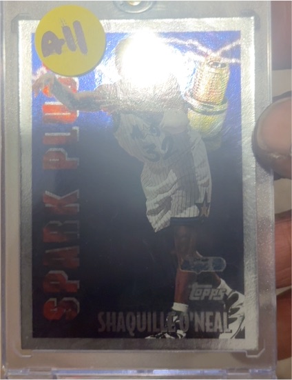 1996 Topps Spark Plugs #SP1 Shaquille O'Neal — front