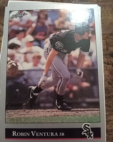 1992 Leaf #17 Robin Ventura Chicago White Sox — front