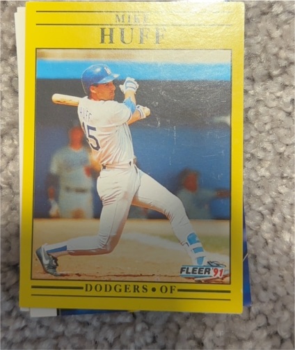 1991 Fleer #210 Mike Huff — front