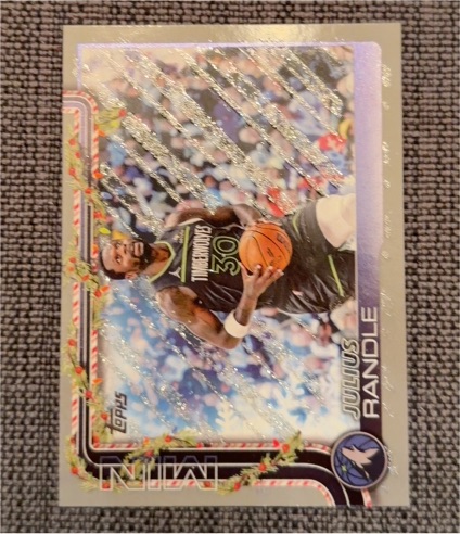 2025-26 Topps Holiday #H86 Julius Randle — front