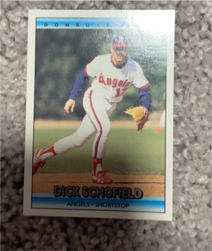1992 Donruss #44 Dick Schofield — front