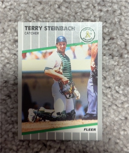 1989 Fleer #22 Terry Steinbach — front