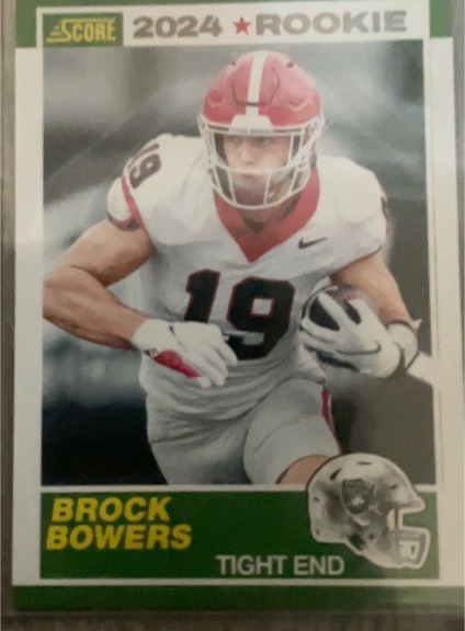 2024 Panini Score #10 Brock Bowers 35th Anniversary Rookie Card — front