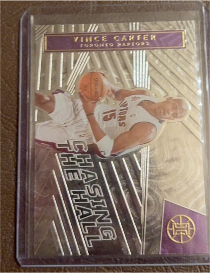 2021-22 Panini Illusions #15 Vince Carter Chasing the Hall — front