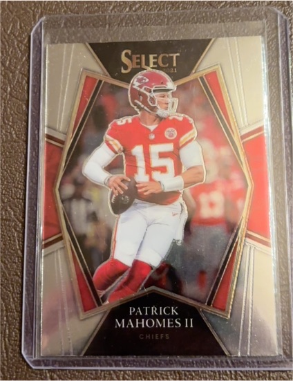 2021 Panini Select #102 Patrick Mahomes II — front