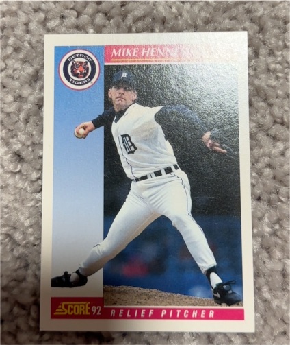 1992 Score #217 Mike Henneman — front
