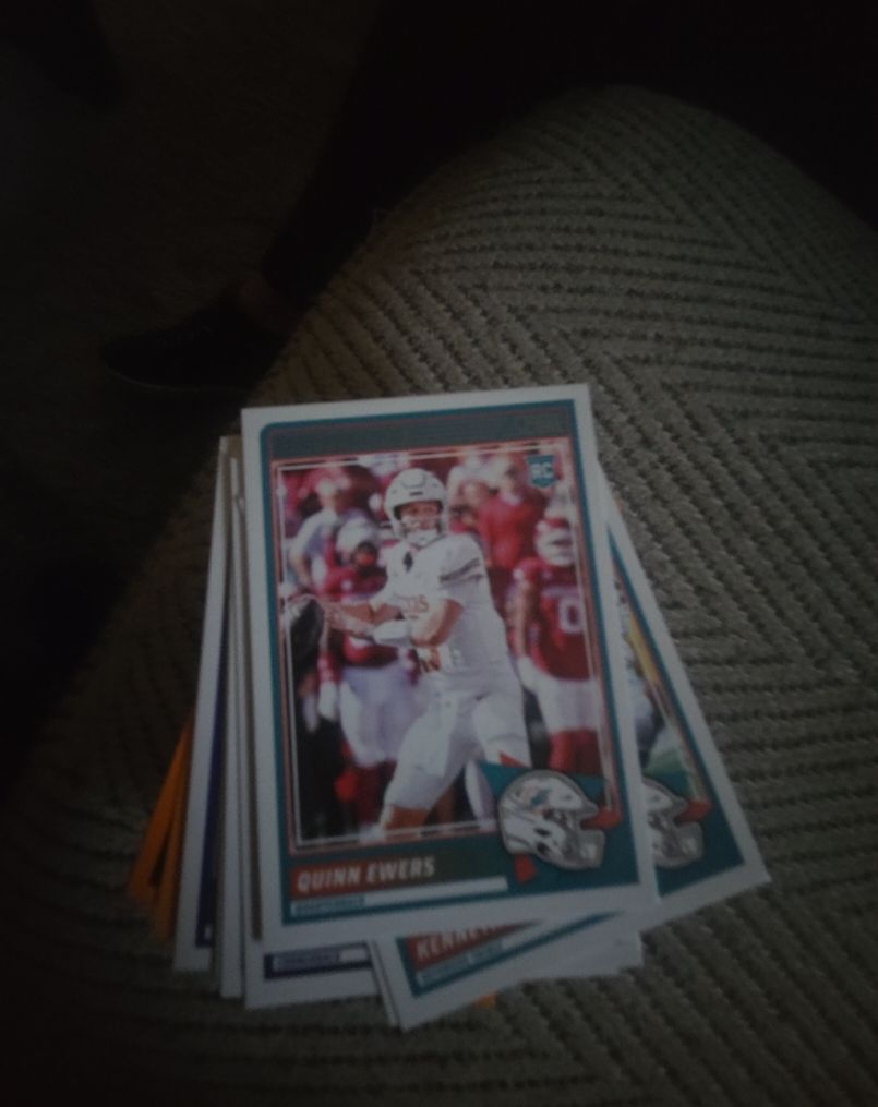 2025 Panini Score #75 Quinn Ewers Rookie — front