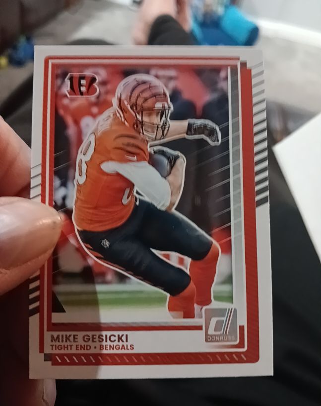 2025 Panini Donruss #139 Mike Gesicki — front