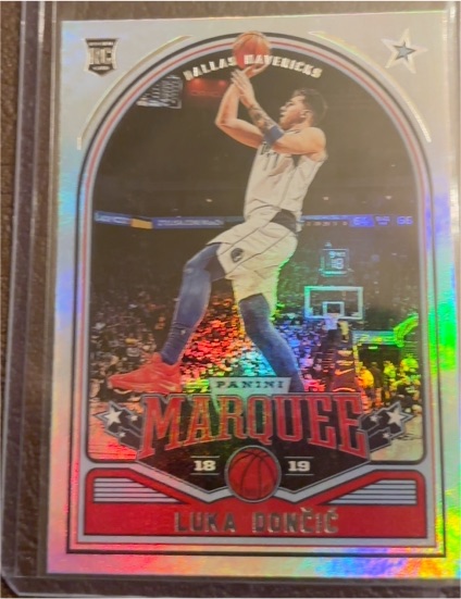 2018-19 Panini Chronicles #255 Luka Doncic Marquee Rookie — front