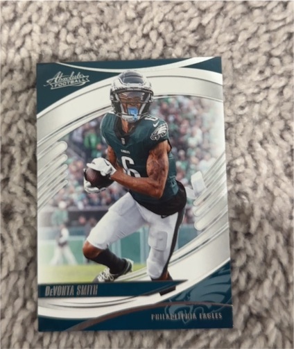 2025 Panini Absolute #9 DeVonta Smith — front
