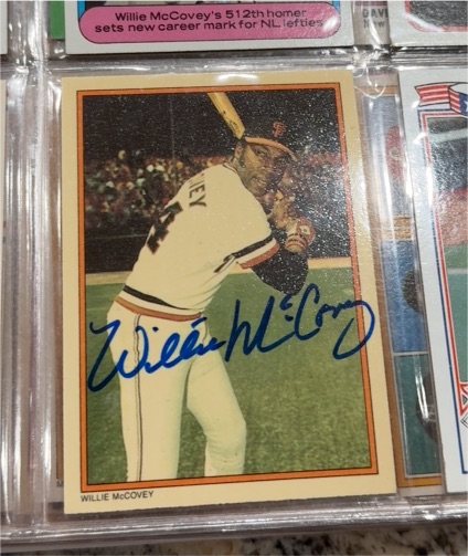 1976 Topps #300 Willie McCovey — front