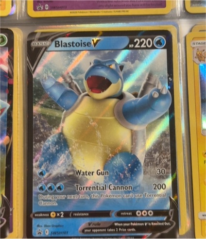 2021 Pokémon TCG SWSH101 Blastoise V — front