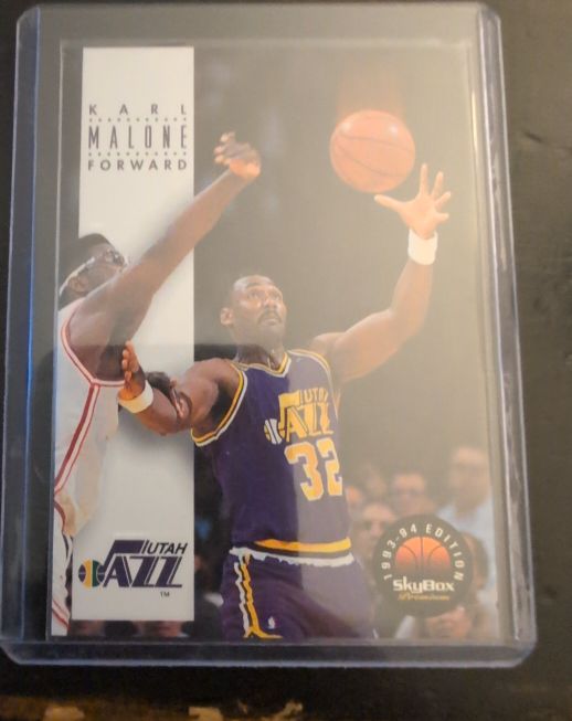1993-94 SkyBox Premium #178 Karl Malone — front