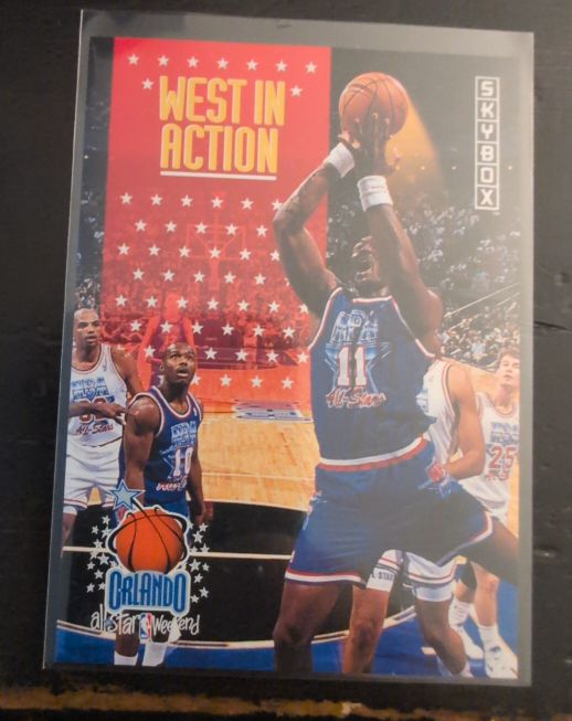1992-93 SkyBox #313 West In Action Karl Malone — front