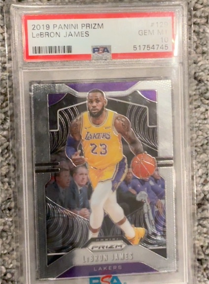 2019 Panini Prizm #129 LeBron James — front