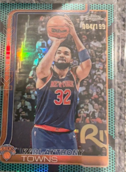 2025-26 Topps Chrome #179 Karl-Anthony Towns — front