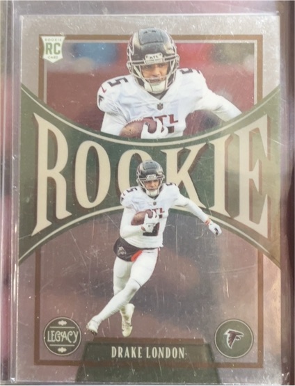2022 Panini Chronicles Legacy Update #204 Drake London — front