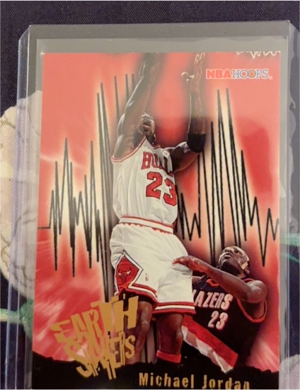 1995-96 Skybox NBA Hoops #358 Michael Jordan Earth Shakers — front