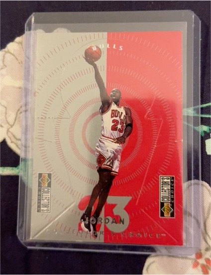 1997-98 Upper Deck Collector's Choice NBA Miniatures #M30 Michael Jordan — front